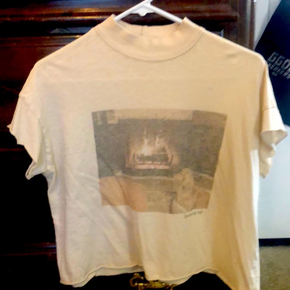 AERIE MOCK NECK SHORT SLEEVE “BURNING UP” TEE